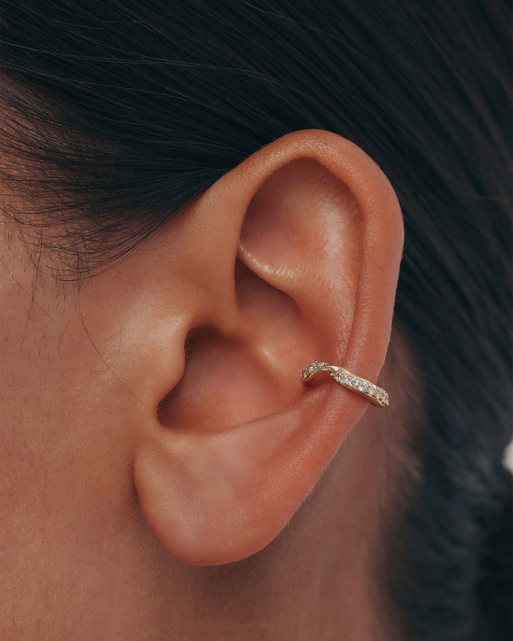 Overtone Diamond Ear Cuff